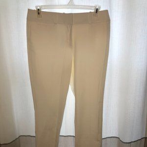 LOFT NWT Riviera Curvy white cropped pants in 10T